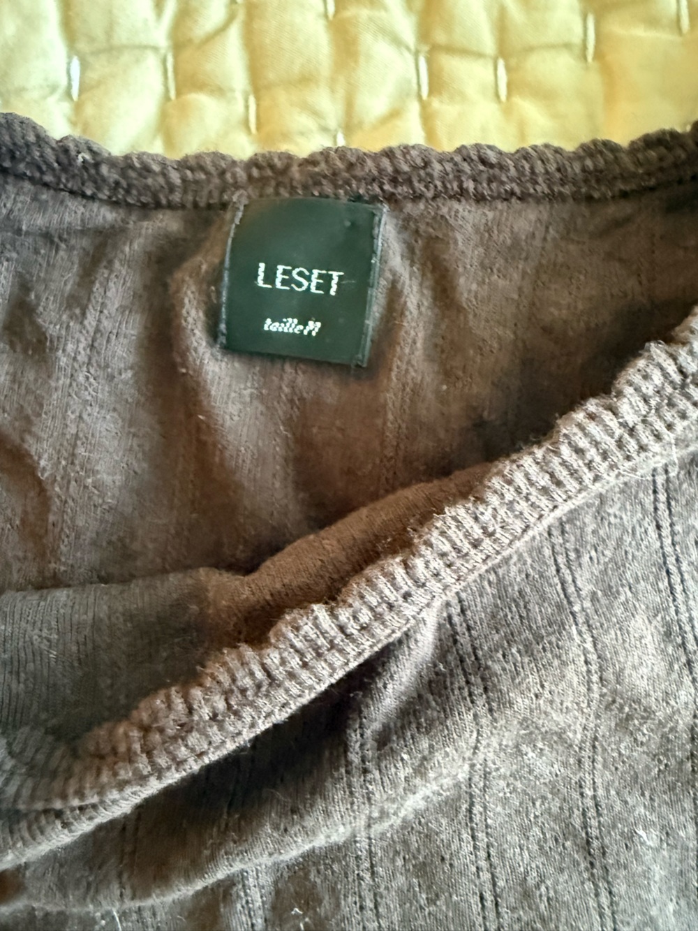 LESET Chocolate Ribbed Cropped Tank Top - Picture 2 of 2
